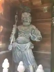 医王寺の像