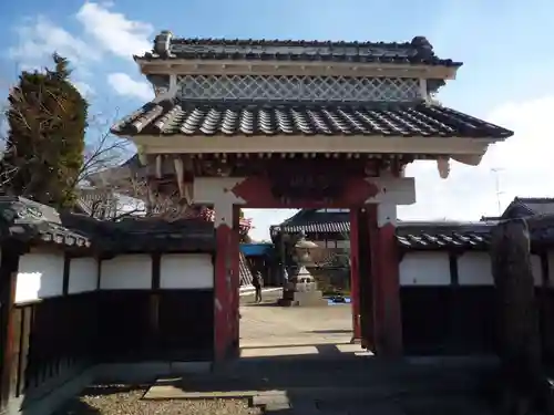 慶龍寺の山門