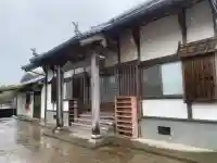 宝積寺の{uncategorized: "未分類", other: "その他", undefined: "問題あり", building: "その他建物", grave: "お墓", sacred_gate: "鳥居", guardian: "狛犬", statue: "像", buddha: "仏像", history: "歴史", nature: "自然", garden: "庭園", animal: "動物", pagoda: "塔", temizu: "手水舎", mountain_gate: "山門・神門", sanctuary: "本殿・本堂", subordinate: "末社・摂社", art: "芸術", scenery: "景色", jizo: "地蔵", ema: "絵馬", goshuin: "御朱印", omikuji: "おみくじ", items: "授与品その他", amulet: "お守り", goshuincho: "御朱印帳", eats: "食事", festival: "お祭り", votive_dance: "神楽", shichigosan: "七五三参", wedding: "結婚式", experience: "体験その他", initially: "初詣", around: "周辺", anti_infection: "感染症対策"}