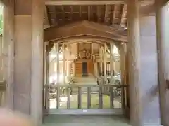 鳴谷神社の本殿