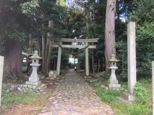 敬満神社の鳥居