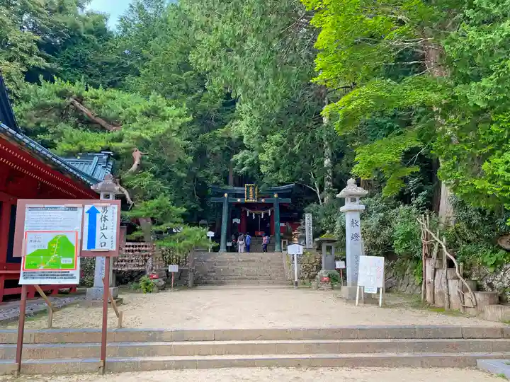 日光二荒山神社中宮祠のその他建物