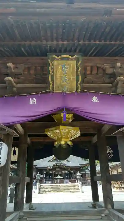 妻沼聖天山歓喜院の山門・神門