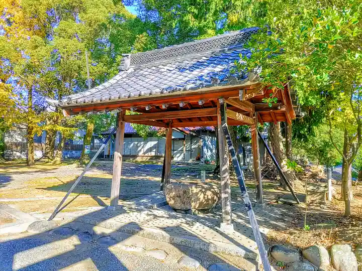 十所社の手水舎