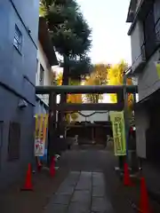 諏訪神社の鳥居