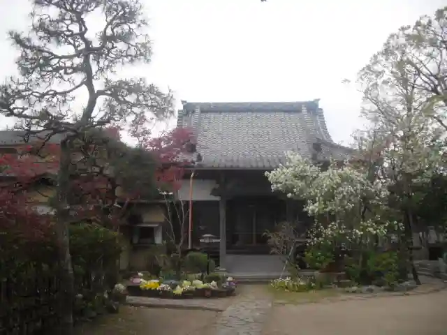 教恩寺の本殿・本堂