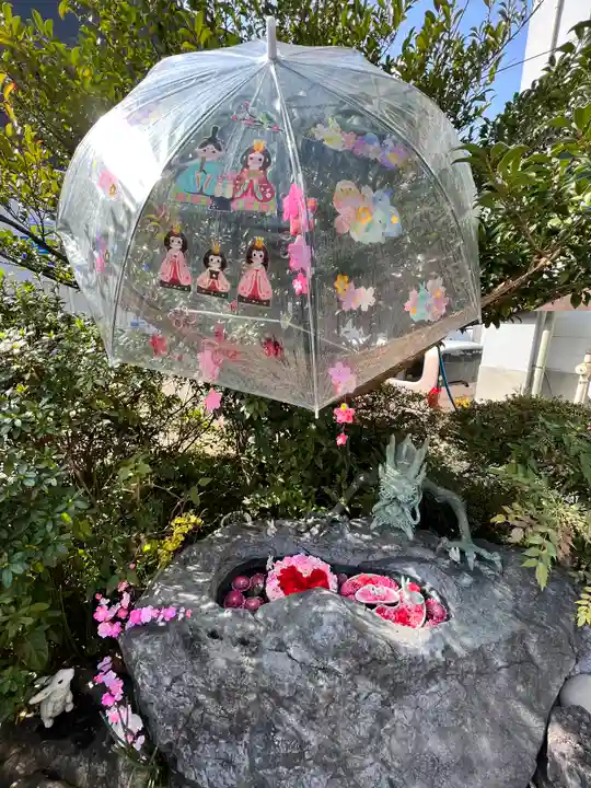 三輪神社の手水舎