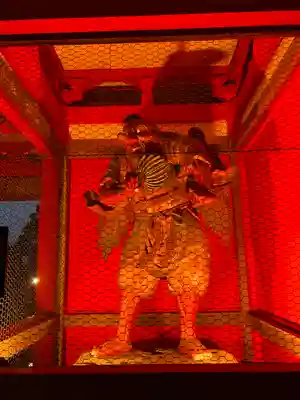 高尾山薬王院の像