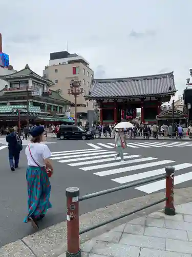 浅草寺の山門