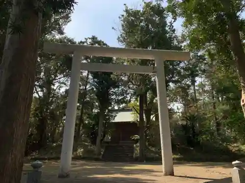 嚴嶋神社の鳥居