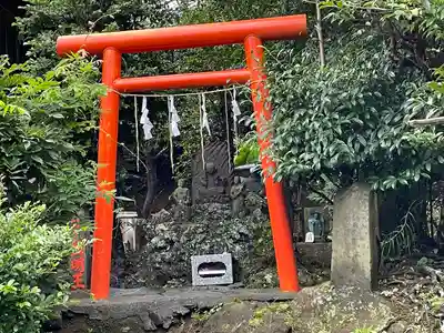 横浜御嶽神社の末社・摂社