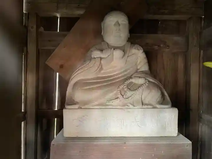 徳蔵院の{uncategorized: "未分類", other: "その他", undefined: "問題あり", building: "その他建物", grave: "お墓", sacred_gate: "鳥居", guardian: "狛犬", statue: "像", buddha: "仏像", history: "歴史", nature: "自然", garden: "庭園", animal: "動物", pagoda: "塔", temizu: "手水舎", mountain_gate: "山門・神門", sanctuary: "本殿・本堂", subordinate: "末社・摂社", art: "芸術", scenery: "景色", jizo: "地蔵", ema: "絵馬", goshuin: "御朱印", omikuji: "おみくじ", items: "授与品その他", amulet: "お守り", goshuincho: "御朱印帳", eats: "食事", festival: "お祭り", votive_dance: "神楽", shichigosan: "七五三参", wedding: "結婚式", experience: "体験その他", initially: "初詣", around: "周辺", anti_infection: "感染症対策"}