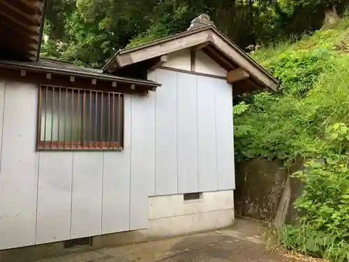 諏訪神社の本殿・本堂
