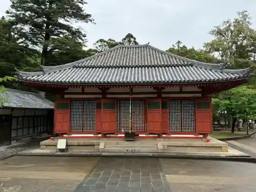 東大寺 念仏堂の{uncategorized: "未分類", other: "その他", undefined: "問題あり", building: "その他建物", grave: "お墓", sacred_gate: "鳥居", guardian: "狛犬", statue: "像", buddha: "仏像", history: "歴史", nature: "自然", garden: "庭園", animal: "動物", pagoda: "塔", temizu: "手水舎", mountain_gate: "山門・神門", sanctuary: "本殿・本堂", subordinate: "末社・摂社", art: "芸術", scenery: "景色", jizo: "地蔵", ema: "絵馬", goshuin: "御朱印", omikuji: "おみくじ", items: "授与品その他", amulet: "お守り", goshuincho: "御朱印帳", eats: "食事", festival: "お祭り", votive_dance: "神楽", shichigosan: "七五三参", wedding: "結婚式", experience: "体験その他", initially: "初詣", around: "周辺", anti_infection: "感染症対策"}