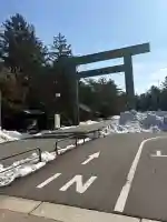 石川護國神社の{uncategorized: "未分類", other: "その他", undefined: "問題あり", building: "その他建物", grave: "お墓", sacred_gate: "鳥居", guardian: "狛犬", statue: "像", buddha: "仏像", history: "歴史", nature: "自然", garden: "庭園", animal: "動物", pagoda: "塔", temizu: "手水舎", mountain_gate: "山門・神門", sanctuary: "本殿・本堂", subordinate: "末社・摂社", art: "芸術", scenery: "景色", jizo: "地蔵", ema: "絵馬", goshuin: "御朱印", omikuji: "おみくじ", items: "授与品その他", amulet: "お守り", goshuincho: "御朱印帳", eats: "食事", festival: "お祭り", votive_dance: "神楽", shichigosan: "七五三参", wedding: "結婚式", experience: "体験その他", initially: "初詣", around: "周辺", anti_infection: "感染症対策"}