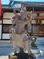 全龍寺の{uncategorized: "未分類", other: "その他", undefined: "問題あり", building: "その他建物", grave: "お墓", sacred_gate: "鳥居", guardian: "狛犬", statue: "像", buddha: "仏像", history: "歴史", nature: "自然", garden: "庭園", animal: "動物", pagoda: "塔", temizu: "手水舎", mountain_gate: "山門・神門", sanctuary: "本殿・本堂", subordinate: "末社・摂社", art: "芸術", scenery: "景色", jizo: "地蔵", ema: "絵馬", goshuin: "御朱印", omikuji: "おみくじ", items: "授与品その他", amulet: "お守り", goshuincho: "御朱印帳", eats: "食事", festival: "お祭り", votive_dance: "神楽", shichigosan: "七五三参", wedding: "結婚式", experience: "体験その他", initially: "初詣", around: "周辺", anti_infection: "感染症対策"}