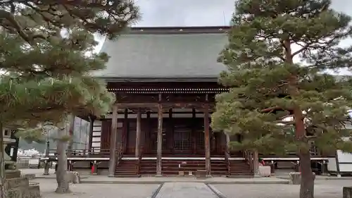 真宗寺の本殿