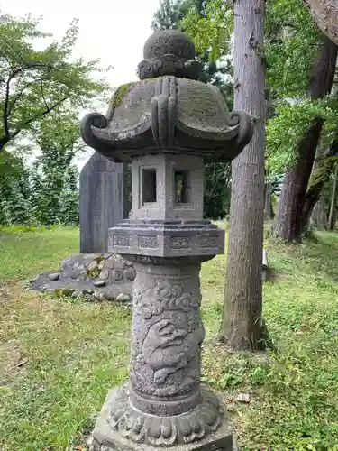 鶴ケ城稲荷神社の建物その他