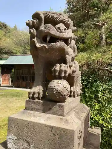 小名浜鹿島神社の狛犬