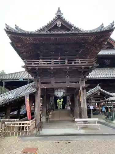 長谷寺の山門