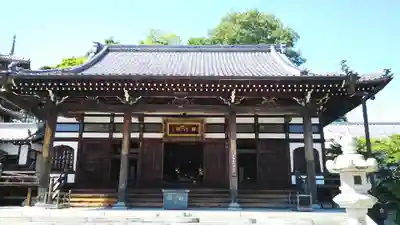 勝行院(法海寺)の本殿・本堂