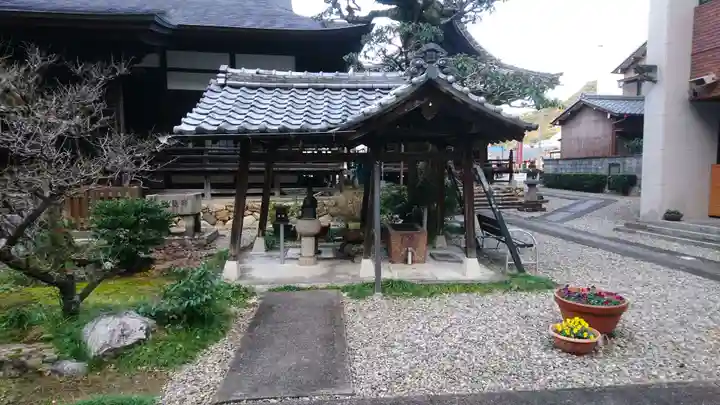 妙照寺の手水舎