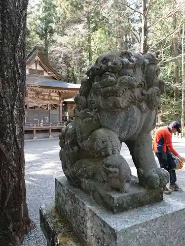 宝登山神社の狛犬