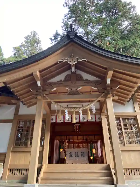 高賀神社の本殿・本堂