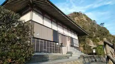 高養寺の本殿