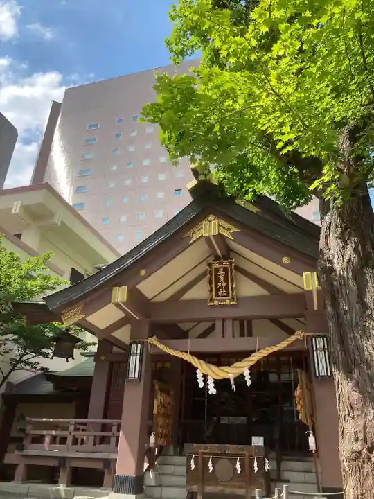 三吉神社の本殿・本堂