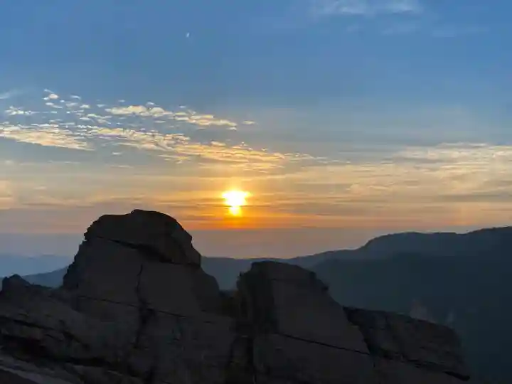 禰固岳神社の景色