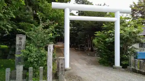 芽生神社の鳥居