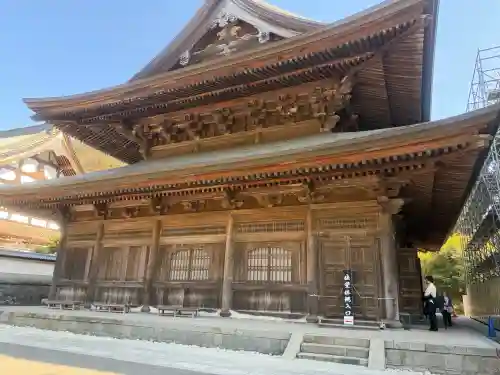 建長寺の{uncategorized: "未分類", other: "その他", undefined: "問題あり", building: "その他建物", grave: "お墓", sacred_gate: "鳥居", guardian: "狛犬", statue: "像", buddha: "仏像", history: "歴史", nature: "自然", garden: "庭園", animal: "動物", pagoda: "塔", temizu: "手水舎", mountain_gate: "山門・神門", sanctuary: "本殿・本堂", subordinate: "末社・摂社", art: "芸術", scenery: "景色", jizo: "地蔵", ema: "絵馬", goshuin: "御朱印", omikuji: "おみくじ", items: "授与品その他", amulet: "お守り", goshuincho: "御朱印帳", eats: "食事", festival: "お祭り", votive_dance: "神楽", shichigosan: "七五三参", wedding: "結婚式", experience: "体験その他", initially: "初詣", around: "周辺", anti_infection: "感染症対策"}