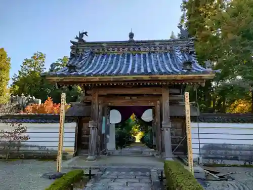 正明寺の山門