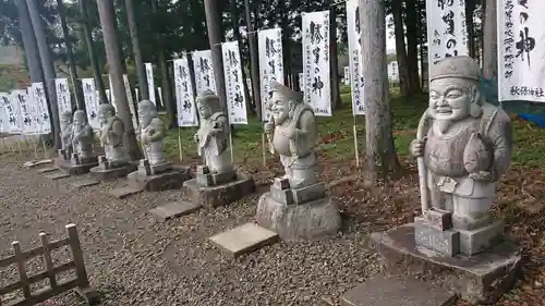 秋保神社の像