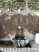 恵比寿❓の手水舎