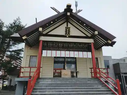 新川皇大神社の本殿