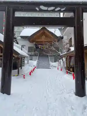 札幌祖霊神社の鳥居
