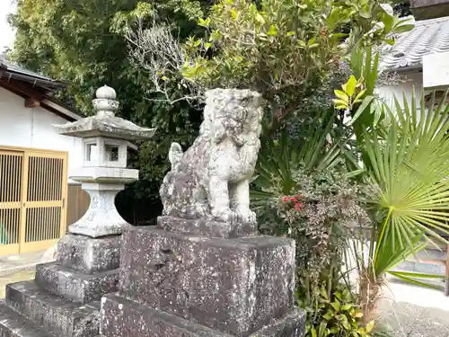 勝手神社の狛犬