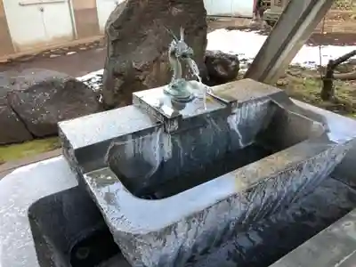 新井天神北野神社の手水舎