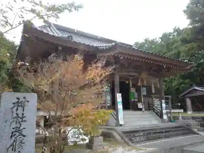 岩屋神社の本殿・本堂