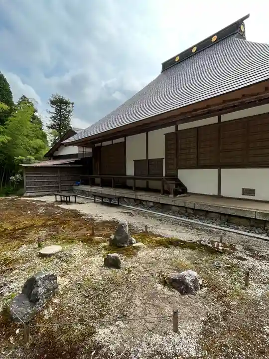 妙感寺の本殿・本堂