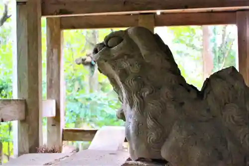 生馬神社の狛犬