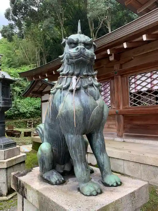 大石神社の狛犬
