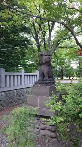 彌彦神社　(伊夜日子神社)の狛犬