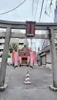 桝箕稲荷神社の{uncategorized: "未分類", other: "その他", undefined: "問題あり", building: "その他建物", grave: "お墓", sacred_gate: "鳥居", guardian: "狛犬", statue: "像", buddha: "仏像", history: "歴史", nature: "自然", garden: "庭園", animal: "動物", pagoda: "塔", temizu: "手水舎", mountain_gate: "山門・神門", sanctuary: "本殿・本堂", subordinate: "末社・摂社", art: "芸術", scenery: "景色", jizo: "地蔵", ema: "絵馬", goshuin: "御朱印", omikuji: "おみくじ", items: "授与品その他", amulet: "お守り", goshuincho: "御朱印帳", eats: "食事", festival: "お祭り", votive_dance: "神楽", shichigosan: "七五三参", wedding: "結婚式", experience: "体験その他", initially: "初詣", around: "周辺", anti_infection: "感染症対策"}