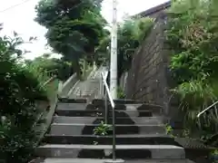 大六天神社の建物その他