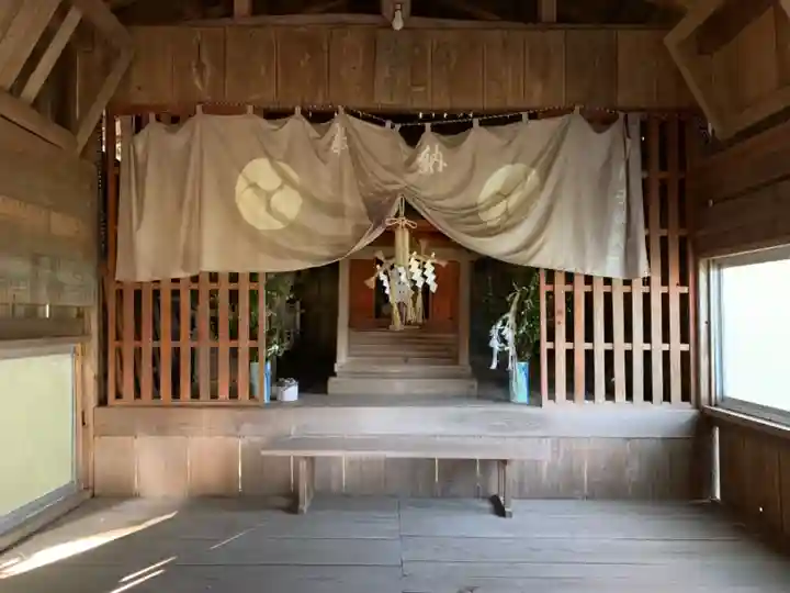 若宮八幡神社の本殿・本堂