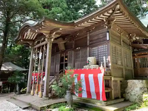 鷲子山上神社の本殿