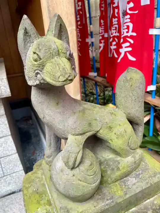 豊川稲荷分霊社の{uncategorized: "未分類", other: "その他", undefined: "問題あり", building: "その他建物", grave: "お墓", sacred_gate: "鳥居", guardian: "狛犬", statue: "像", buddha: "仏像", history: "歴史", nature: "自然", garden: "庭園", animal: "動物", pagoda: "塔", temizu: "手水舎", mountain_gate: "山門・神門", sanctuary: "本殿・本堂", subordinate: "末社・摂社", art: "芸術", scenery: "景色", jizo: "地蔵", ema: "絵馬", goshuin: "御朱印", omikuji: "おみくじ", items: "授与品その他", amulet: "お守り", goshuincho: "御朱印帳", eats: "食事", festival: "お祭り", votive_dance: "神楽", shichigosan: "七五三参", wedding: "結婚式", experience: "体験その他", initially: "初詣", around: "周辺", anti_infection: "感染症対策"}